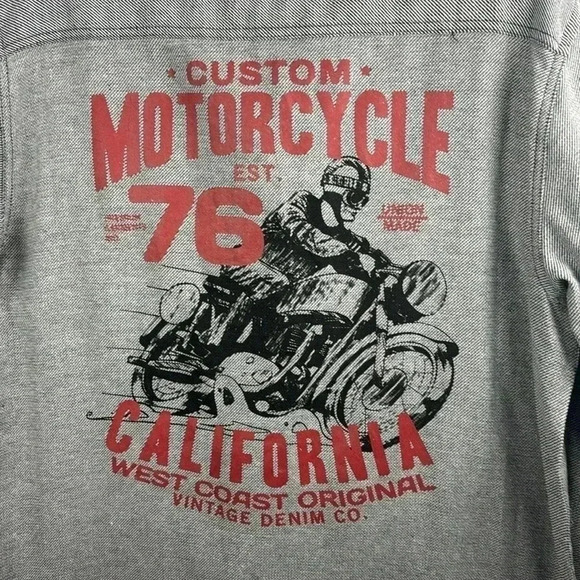 MASSIVE MOTORCYCLE GRAPHIC BIKE SHIRT SZ L BLACK WHITE RED NWT COTTON & POLY - Picture 1 of 8